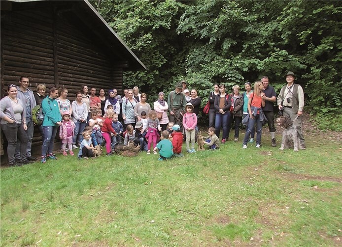 Einen spannenden Tag im Wald erlebten die Kinder mit ihren Eltern und Erzieherinnen.privat