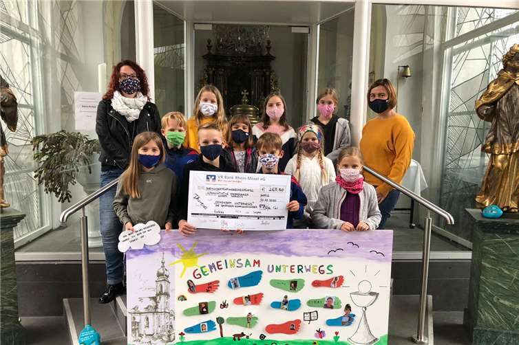 Einen stolzen Betrag von 265,50 Euro haben die Kommunionkinder auf ihrer Feier gesammelt. Fotos: privat