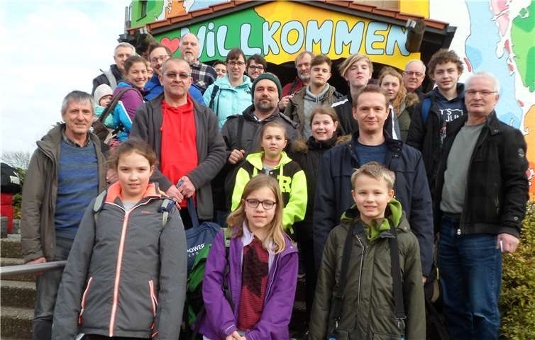 Einen vielseitigen Tag erlebten die Mitglieder im Aqualand - von Entspannung bis Action war alles dabei. DLRG