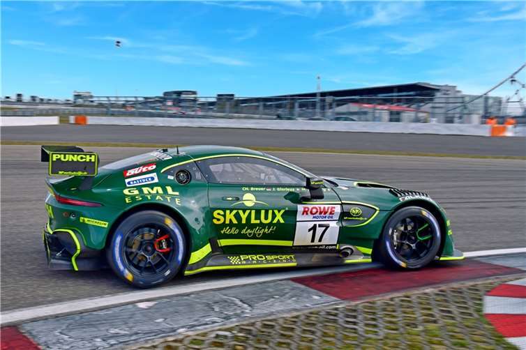 Einen vielversprechenden Saisonauftakt zeigte auch das in Wiesemscheid beheimatete Team von Prosport Racing mit dem Einsatz von zwei Aston Martin Vantage GT3.