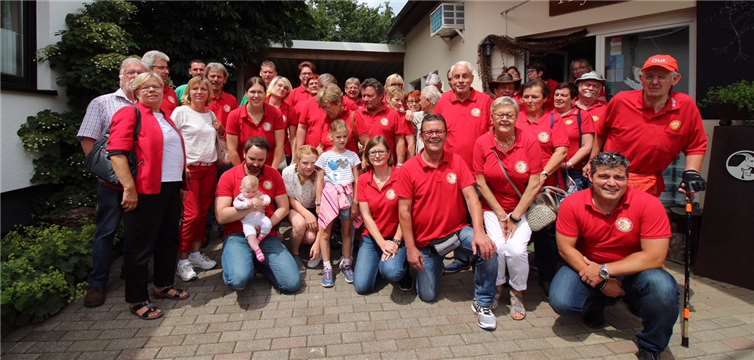 Einen wunderschönen Tag erlebten die Funken Rot-Weiß in der Vulkaneifel.privat