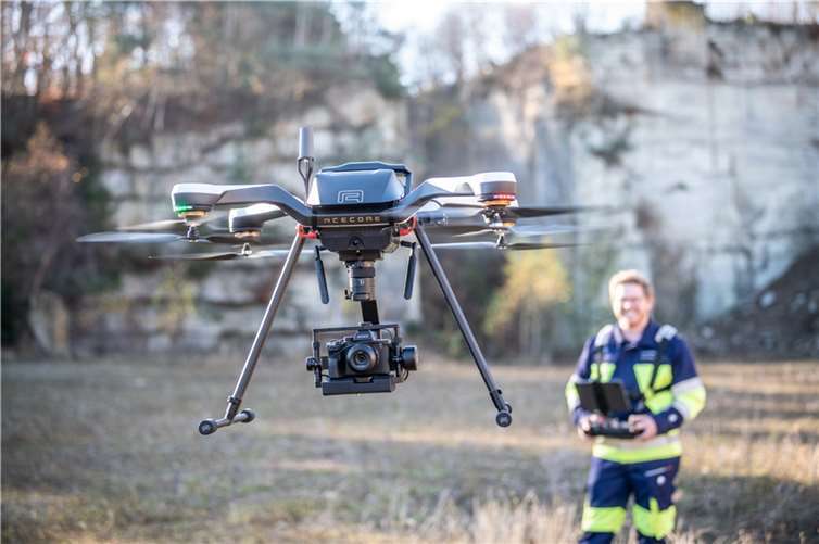 „Einen zügigen Start können wir auch in dicht besiedelten Gebieten gewährleisten.“ Florian Reuschenbach. Vermessungsingenieur und Abteilungsleiter 3D-Solutions.  Foto: Augel GmbH/Dominik Ketz Photography