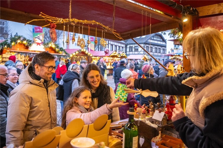 Einer der Höhepunkte der Vorweihnachstzeit ist der Weihnachtsmarkt in Ahrweiler.  Foto: Dominik Ketz