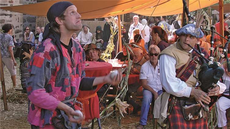 Einer der schönsten Mittelaltermärkte Deutschlands feiert dieses Jahr sein zehnjähriges Jubiläum. Dieses Jahr haben sich rund 40 Händler mit Ständen angemeldet.Achim Gottschalk