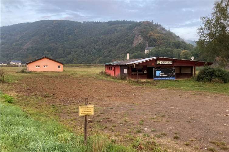 Ahrtal: Kein Wiederaufbau von Campingplatz ohne Baugenehmigung Einer der zerstörten Campingplätze an der Ahr. Foto: CF