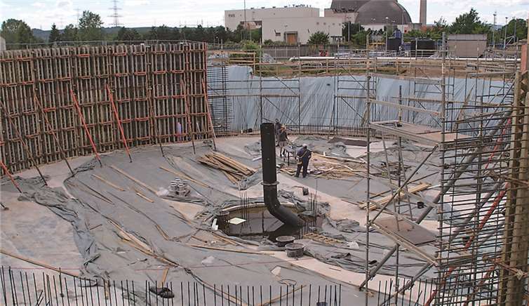 Eines der beiden neu entstehenden Nachklärbecken.