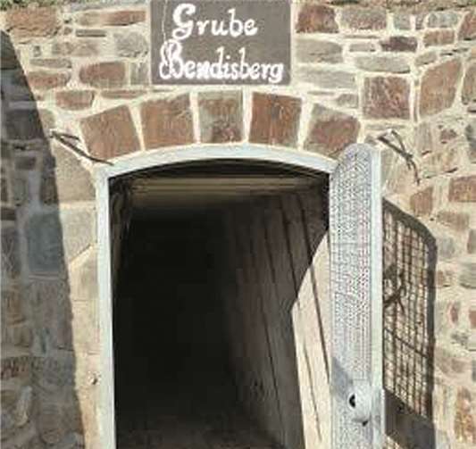 Eingang zum Besucherbergwerk Grube Bendisberg.Privat