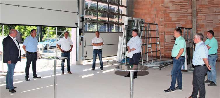 Einig waren sich die Erschienenen, dass den Bauausführenden, angefangen vom Architekten und Planer Thomas Schäfer, sowie allen am Bau beteiligten Handwerkern, uneingeschränkte Anerkennung ausgesprochen werden kann. Foto: privat