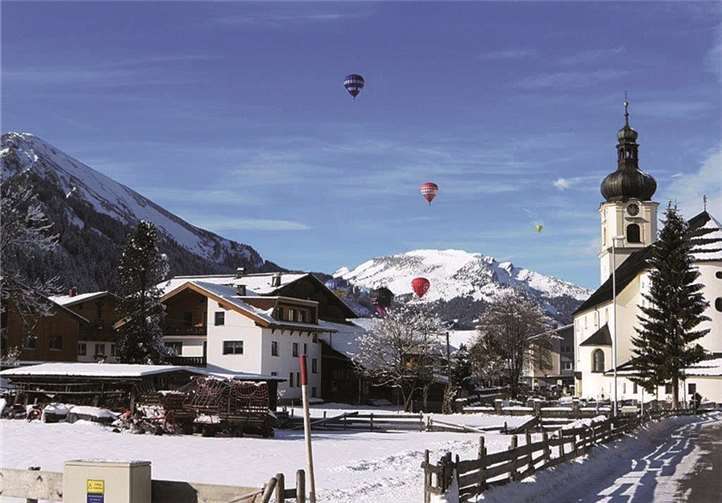 Einige Teilnehmer unserer Gruppe nutzten das herrliche Wetter mit super Aussicht und einer wunderschönen Ballonfahrt.