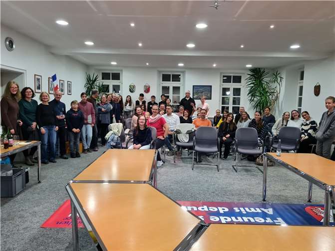 Einige Wochen nach dem Besuch der Kinder und Jugendlichen aus Herschbach und Umgebung in ihrer Partnergemeinde Pleudihen-sur-Rance in den Sommerferien, fand am Sonntag, den 29. Oktober 2023, ein Nachtreffen statt. Foto: privat