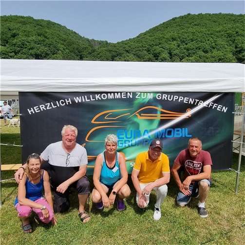 Einige der Teilnehmer des Eura Mobil Treffens.  Foto: privat