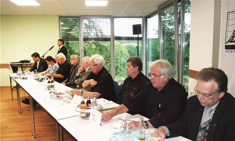 Einige der einstimmig wiedergewählten Vorstandsmitglieder konnten leider nicht an der Versammlung teilnehmen. -FRE-