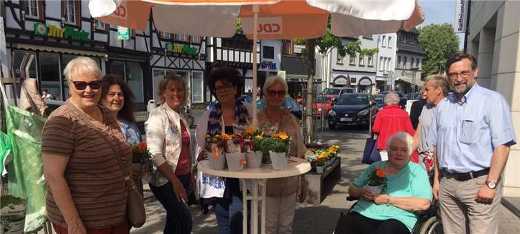 Einige der engagierten Frauen. V.l.: Dorothee Götte, Claudia Stahnke, Ilka Rick, Petra Herf sowie CDU-Vorsitzender Markus Pütz.privat