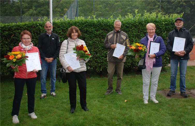 Einige verdiente Mitglieder wurden geehrt.