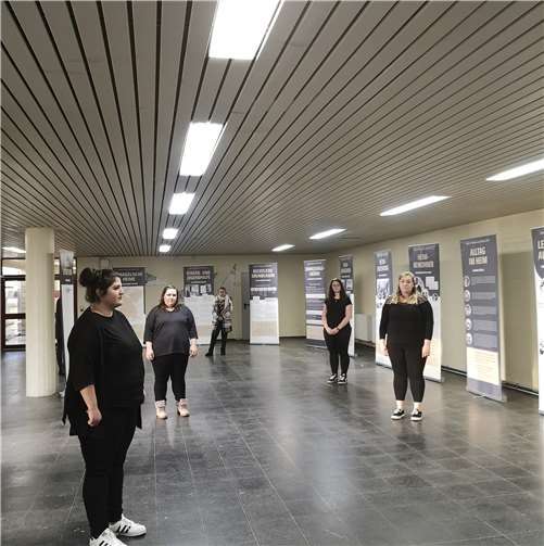 Einiges war für die Ausstellungseröffnung vorbereitet worden.