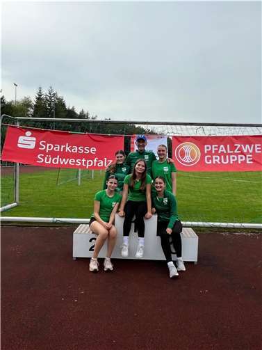 Einmal vierter und neunter Platz, darüber hinaus zwei zehnte Plätze. Das ist die Bilanz bei den diesjährigen Deutschen Mehrkampfmeisterschaften. Quelle: TuS Roland Brey