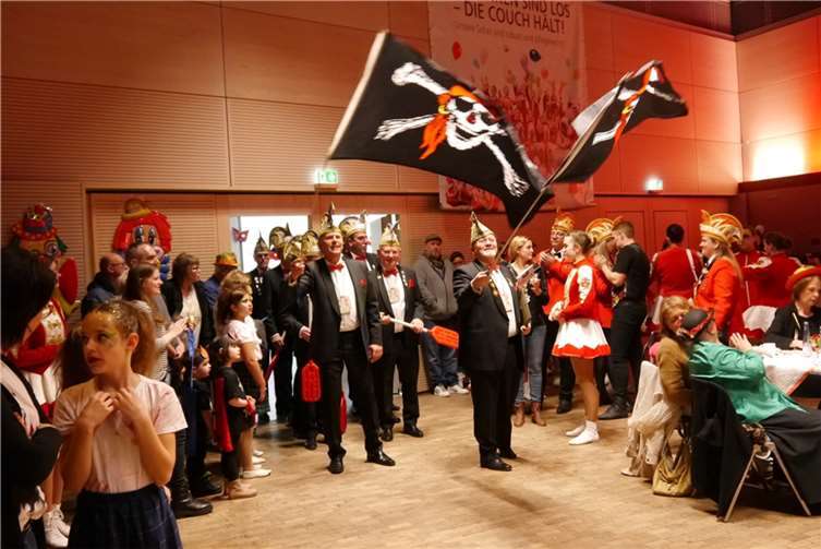 Einmarsch der Studiosen. Fotos: privat