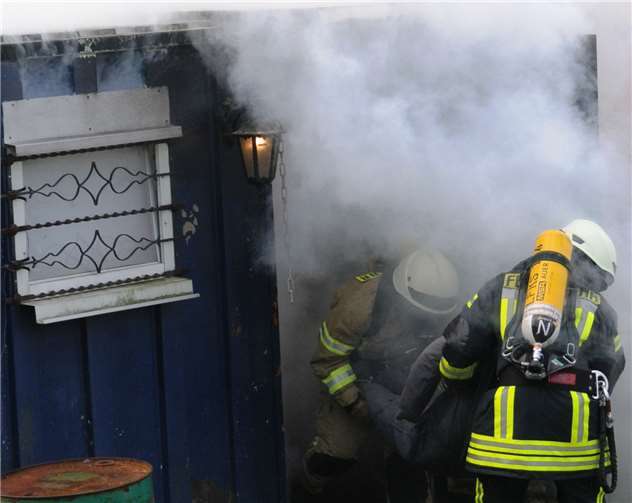 Einsatzkräfte sind häufig starken Belastungen ausgesetzt. Die Organisation von Sicherheit und Gesundheitsschutz spielt eine große Rolle, dies wird in der aktualisierten DGUV-Vorschrift deutlich