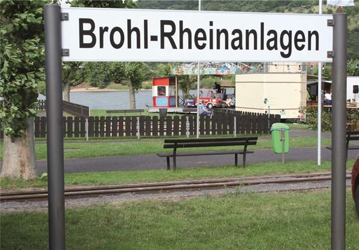 Einsteigen bitte – Bahnhof Brohl-Rheinanlagen.