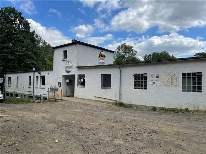 Aufbau- und Entwicklungsgesellschaft soll den (Wieder-)Aufbau in Sinzig stemmen Einstimmig votierte der Stadtrat für den Wiederaufbau des Thermalbades in Bad Bodendorf.Foto: ROB