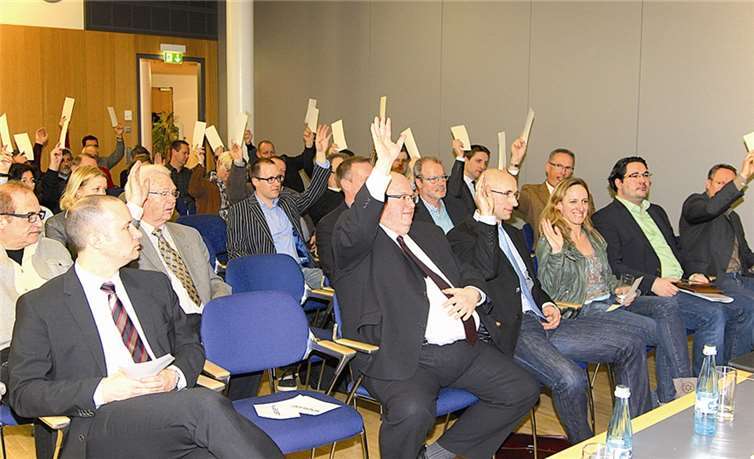 Einstimmig wird der Vorstand des Gewerbevereins auf Antrag des Rechnungsprüfers entlastet.