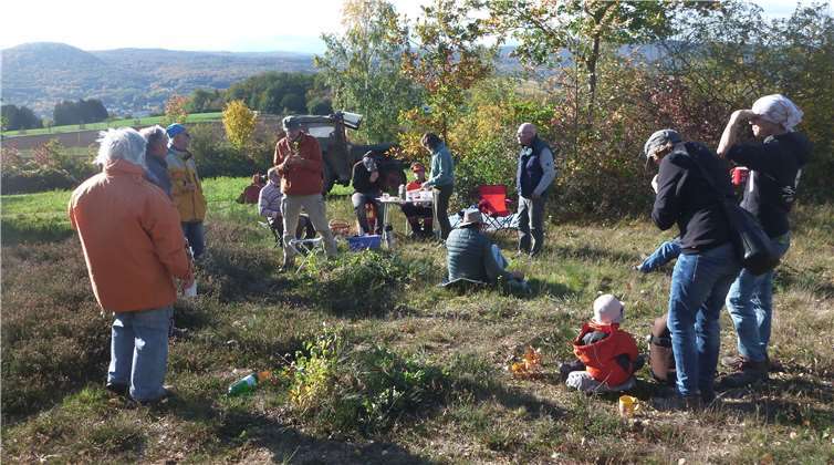 Einstimmung in den Tag auf der Heide. Fotos: Winfried Sander