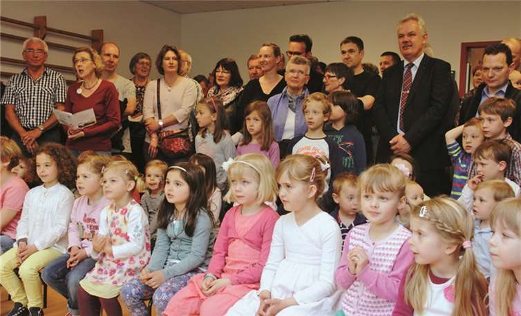 Einweihungsfeier im Neubau der katholischen Kita St. Helena in der Stauffenbergstraße.