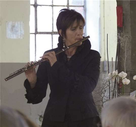 Eleonore Ciupka an der Querflöte.-VA-