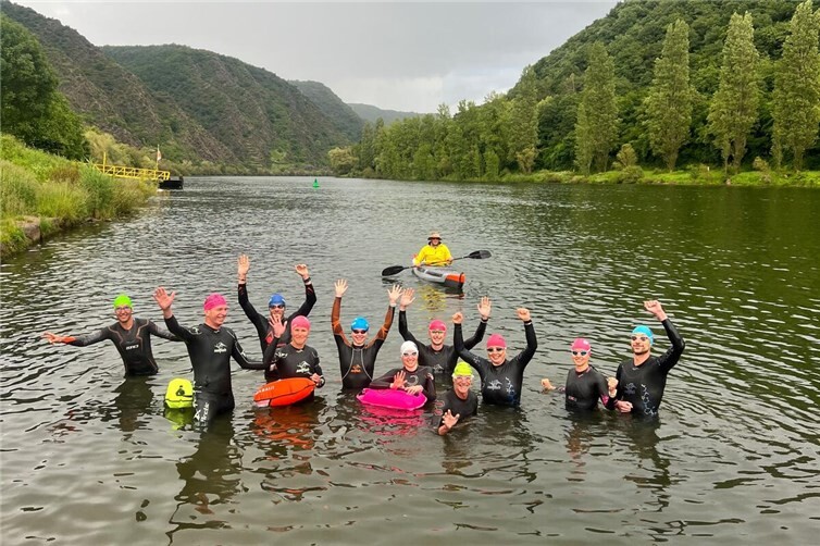 Elf Schwimmer am Start in Klotten
