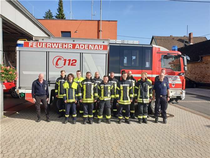 Elf Teilnehmer aus dem Kreisgebiet haben den Maschinistenlehrgang der Feuerwehr in Adenau erfolgreich absolviert.  Foto: Gerrit Mandt