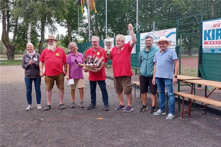Elferrat 1 gewinnt die 13. Hobby-Boule-Stadtmeisterschaft in Weißenthurm. Foto: TV Weißenthurm