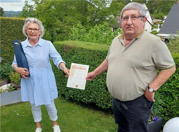 Elfie Vorbau erhielt die Ehrennadel in Bronze für 20 Jahre Mitgliedschaft.Foto: privat