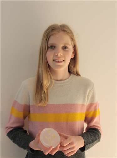 Elisabeth Schütz erforschte Schimmelpilzkulturen. Foto: privat