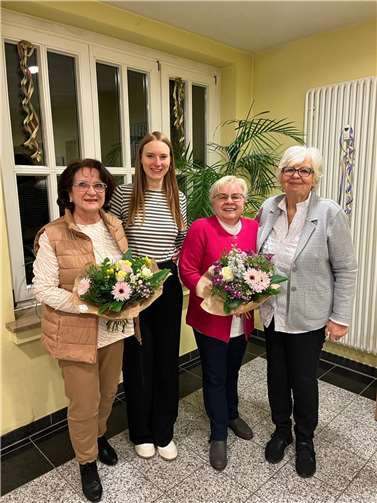 Ellen Mühlbauer wurde zur Ehrenvorsitzenden ernannt. Foto: privat