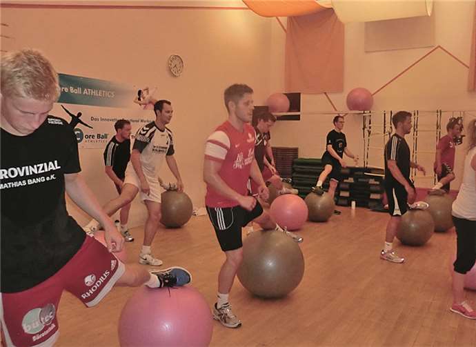 Elli brachte die Jungs im „Gesundarium“ gewaltig zum Schwitzen.privat