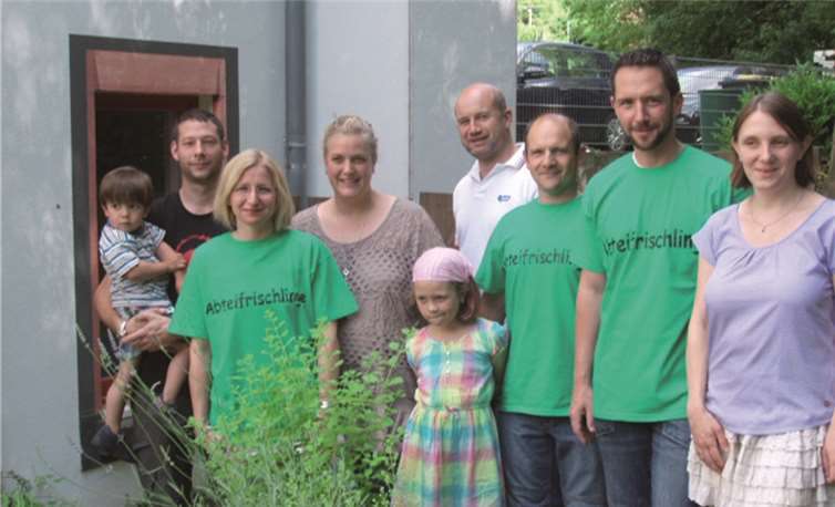 Eltern und Kinder verbrachten einen gelungenen Nachmittag im Prälatengarten. PS