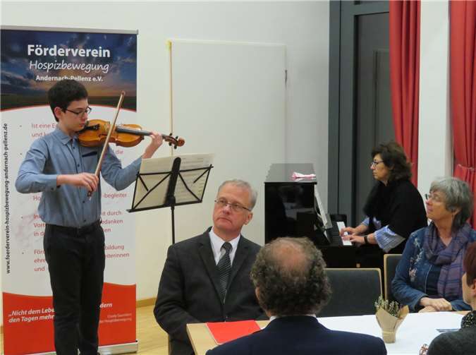 Emanuel und Renata Horn gaben der Feierstunde den angemessenen Rahmen.
