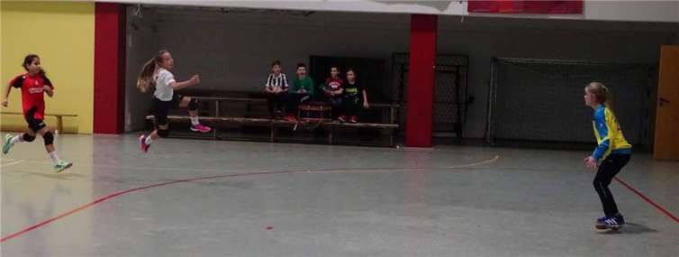 Emilia Rickert erzielte beeindruckende neun Tore in der Begegnung mit der JSG Hamm/Altenkirchen.  Daniel Heuer