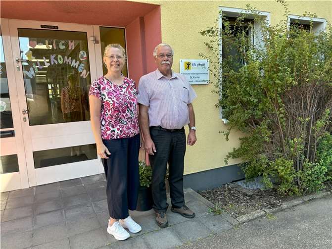 Ende August besuchten Anja Langenbahn, Stadträtin und Fraktionsvorsitzende der FWG Ortsgruppe Miesenheim und Winfried Günther, Erster Beigeordneter der Stadt Andernach, die KiTa St. Kastor in Miesenheim. Foto: privat