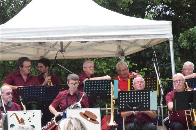 Ende August fand in der Swisttaler Partnerstadt ein Solidaritätswochenende statt, mit Musik und Erfrischungen zugunsten von Swisttal.