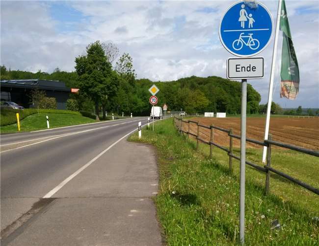 Endet nach wenigen Metern, der Radweg nach Villip.Foto: privat