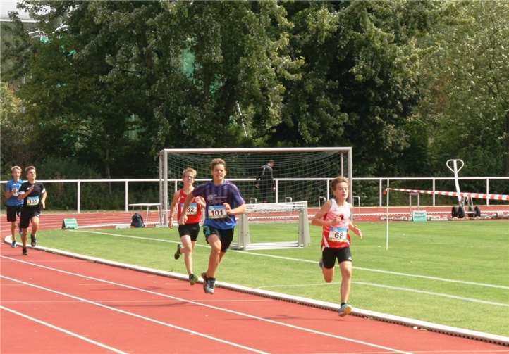 Endkampf im 800 Meter Lauf mit Lennart Mohr (68). Privat