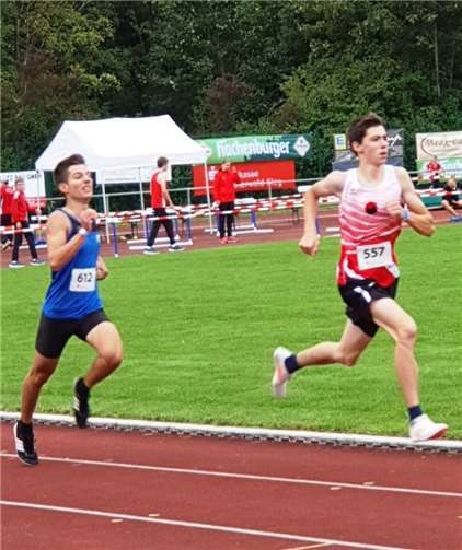 Endspurt im 800 m-Lauf der 15-Jährigen. Foto: privat