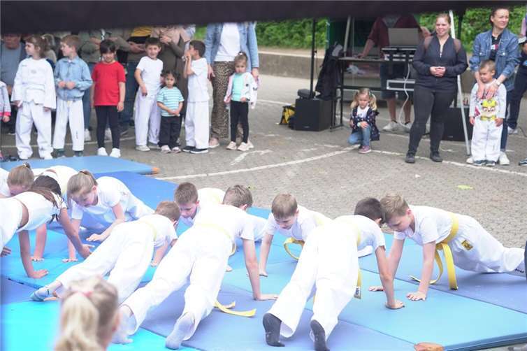 Strahlende Gesichter beim Familientag des Turnvereins Weißenthurm Engagement und gute Laune prägen den Familientag in Weißenthurm.