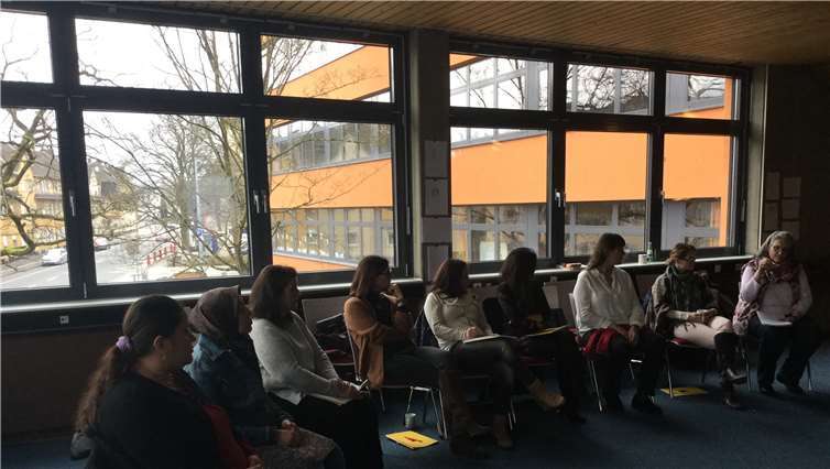 Engagierte Lehrerinnen und Lehrer informierten sich darüber, wie Folgen von dauerhaften Stress auf die Entwicklung von Kindern und Jugendlichen gelindert werden können.privat