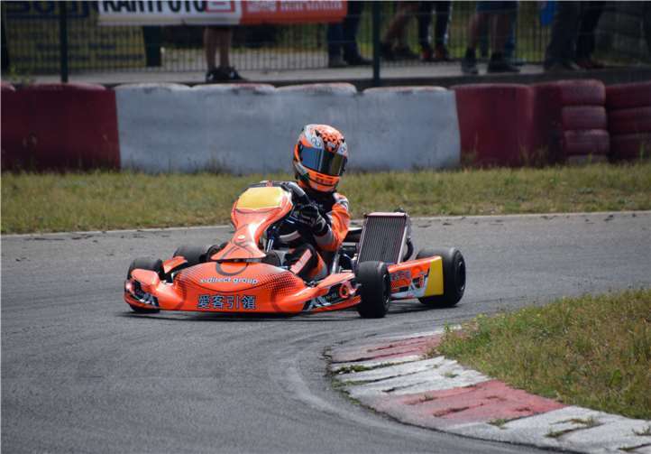 Enrico Förderer auf einer schnellen Runde.Fotos: Storm Photography