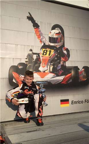 Enrico Förderer freut sich über den ersten Saisonsieg. Foto: Privat