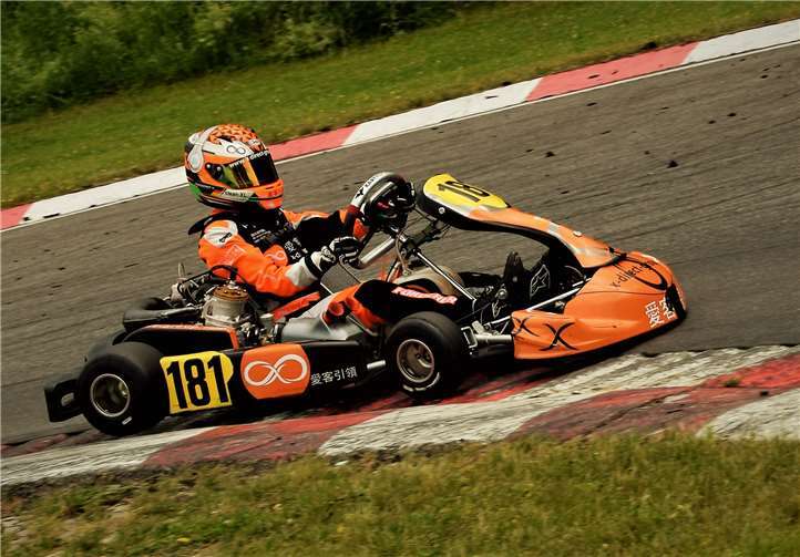 Enrico Förderer im Kart.