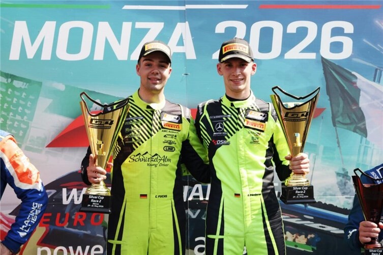 Enrico Förderer und Cedric Fuchs freuten sich über ihren Sieg in Monza.