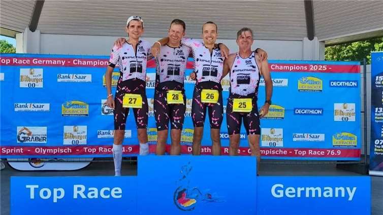 DJK Andernach glänzt beim „Top-Race Germany“ mit Platz fünf Enrico, Uwe, Martin und Markus zufrieden im Ziel. Foto: privat